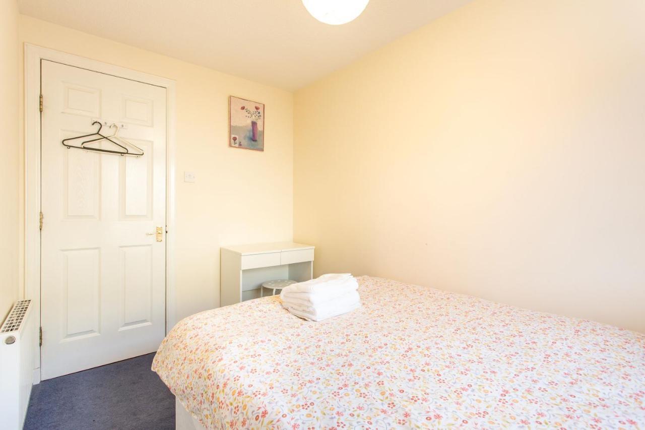 Central & Stylish 3 Bedroom, 2 Bath, Free Parking 에든버러 외부 사진
